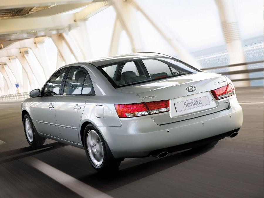  Hyundai Sonata 2004 года  (фото 5 из 58)